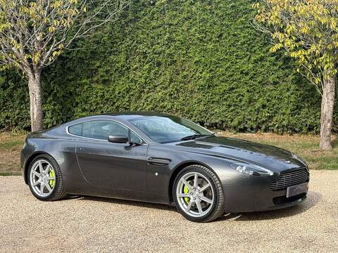 Aston Martin Vantage 4.3 V8 Coupe 2dr Petrol Manual Euro 4 (380 bhp) - U10004556