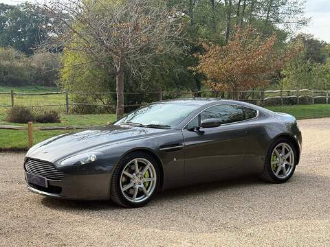 Aston Martin Vantage 4.3 V8 Coupe 2dr Petrol Manual Euro 4 (380 bhp) - U10004556