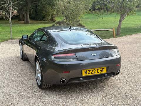 Aston Martin Vantage 4.3 V8 Coupe 2dr Petrol Manual Euro 4 (380 bhp) - U10004556