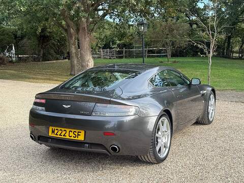 Aston Martin Vantage 4.3 V8 Coupe 2dr Petrol Manual Euro 4 (380 bhp) - U10004556