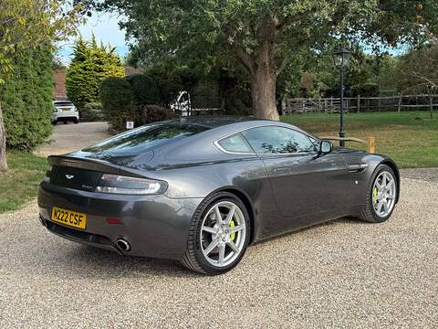 Aston Martin Vantage 4.3 V8 Coupe 2dr Petrol Manual Euro 4 (380 bhp) - U10004556