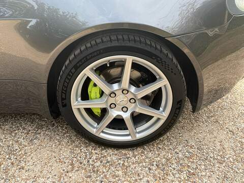 Aston Martin Vantage 4.3 V8 Coupe 2dr Petrol Manual Euro 4 (380 bhp) - U10004556