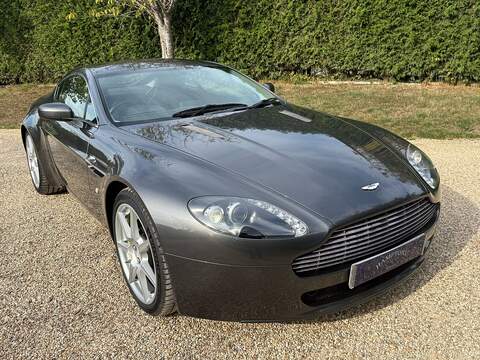 Aston Martin Vantage 4.3 V8 Coupe 2dr Petrol Manual Euro 4 (380 bhp) - U10004556