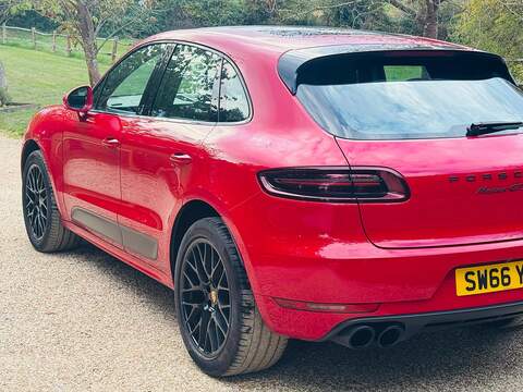 Porsche Macan 3.0T V6 GTS SUV 5dr Petrol PDK 4WD Euro 6 (s/s) (360 ps) - U10004557