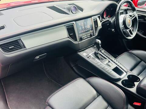 Porsche Macan 3.0T V6 GTS SUV 5dr Petrol PDK 4WD Euro 6 (s/s) (360 ps) - U10004557