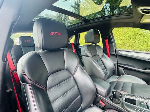 Porsche Macan 3.0T V6 GTS SUV 5dr Petrol PDK 4WD Euro 6 (s/s) (360 ps) - U10004557
