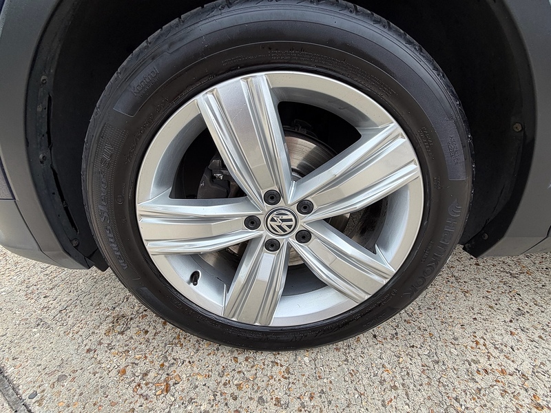 Volkswagen Tiguan 1.5 TSI EVO SEL SUV 5dr Petrol DSG Euro 6 (s/s) (150 ps) - U10004563