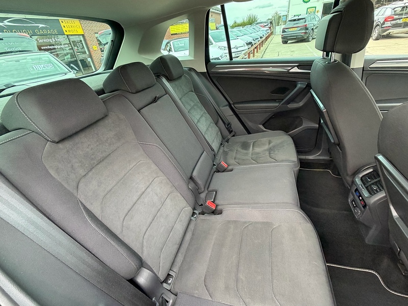 Volkswagen Tiguan 1.5 TSI EVO SEL SUV 5dr Petrol DSG Euro 6 (s/s) (150 ps) - U10004563