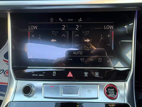 Audi RS7 4.0 TFSI V8 Carbon Black Sportback 5dr Petrol Tiptronic quattro Euro 6 (s/s) (600 ps) - U10004565