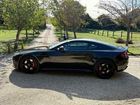 Aston Martin Vantage 4.7 V8 N430 Coupe 2dr Petrol Sportshift Euro 6 (430 bhp) - U10004566