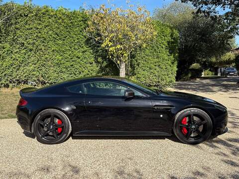 Aston Martin Vantage 4.7 V8 N430 Coupe 2dr Petrol Sportshift Euro 6 (430 bhp) - U10004566