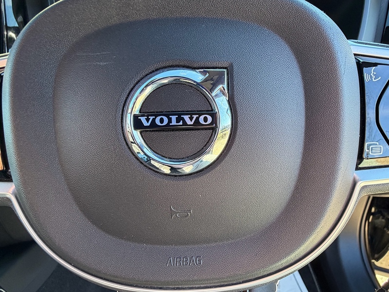Volvo XC60 T5 R-Design Pro - U10004568