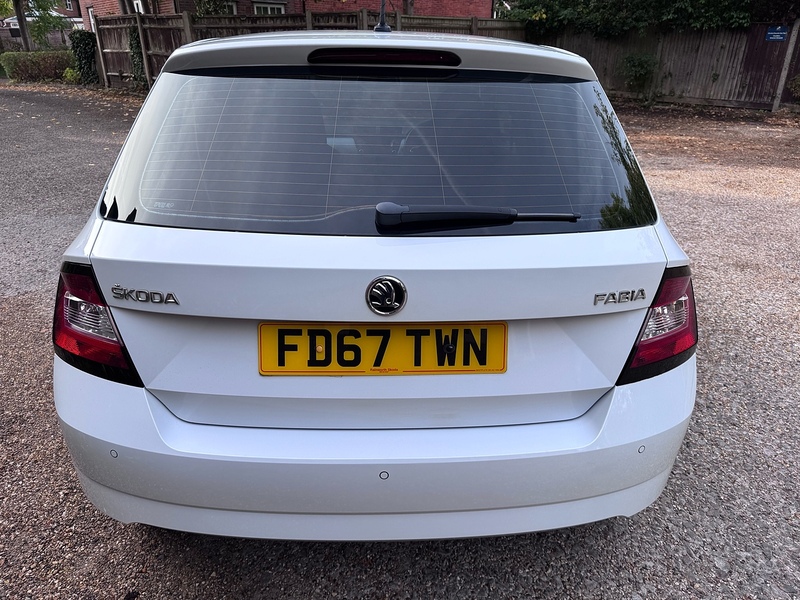 Skoda Fabia 1.0 TSI RedLine Hatchback 5dr Petrol Manual Euro 6 (s/s) (110 ps) - U10004576