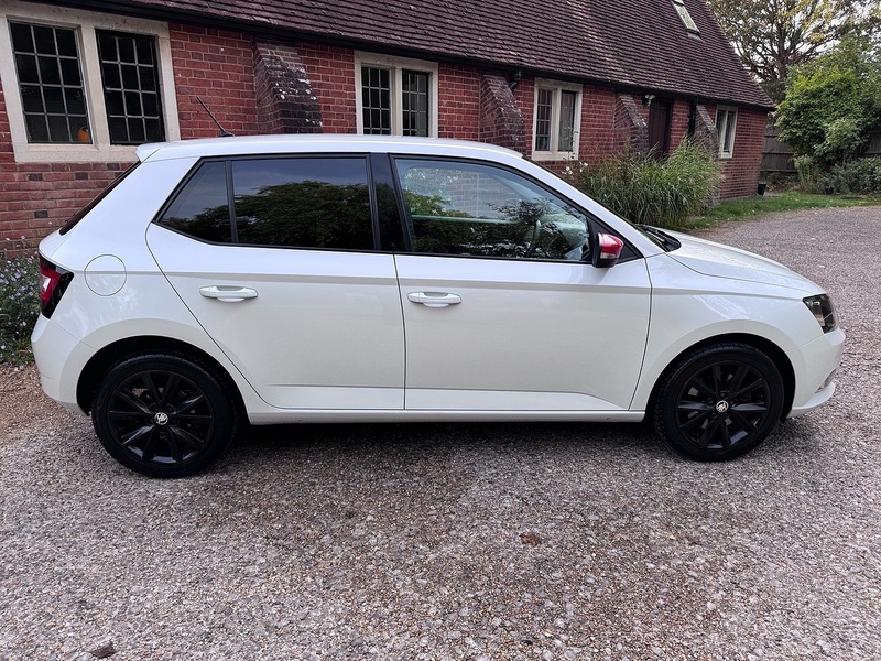 Skoda Fabia 1.0 TSI RedLine Hatchback 5dr Petrol Manual Euro 6 (s/s) (110 ps) - U10004576