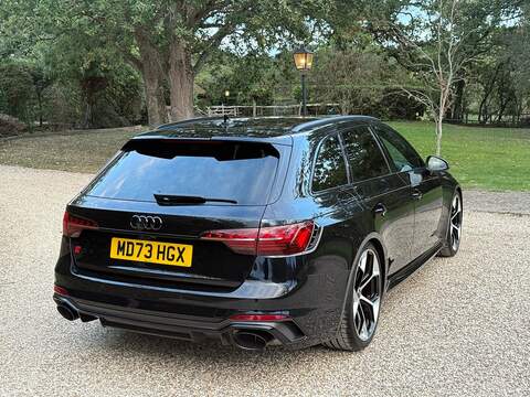 Audi RS4 Avant 2.9 TFSI V6 Competition Estate 5dr Petrol Tiptronic quattro Euro 6 (s/s) (450 ps) - U10004590