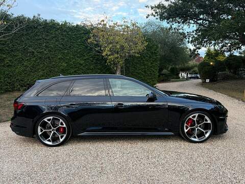 Audi RS4 Avant 2.9 TFSI V6 Competition Estate 5dr Petrol Tiptronic quattro Euro 6 (s/s) (450 ps) - U10004590