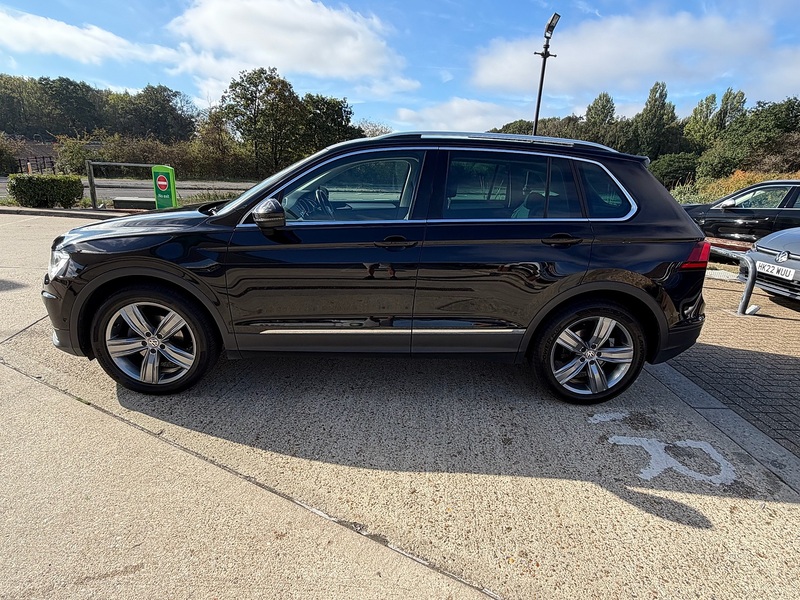 Volkswagen Tiguan 1.5 TSI EVO Match SUV 5dr Petrol DSG Euro 6 (s/s) (150 ps) - U10004591