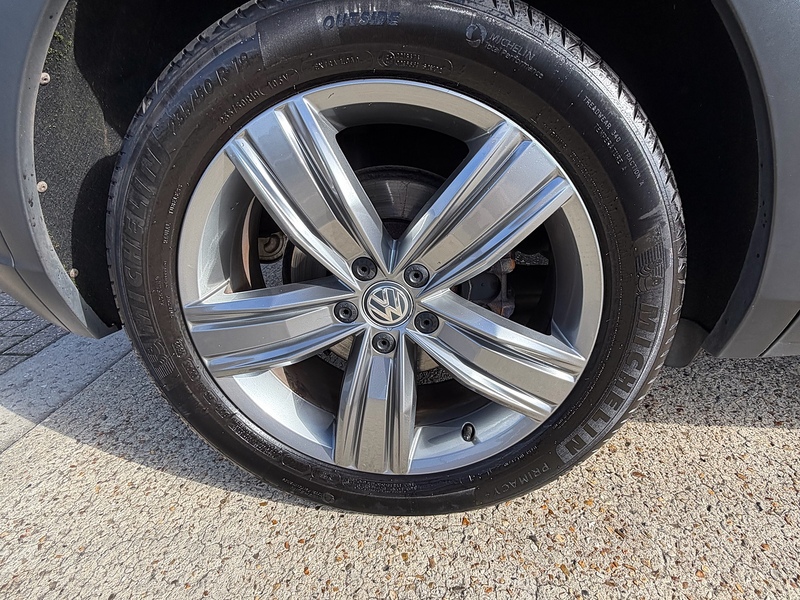 Volkswagen Tiguan 1.5 TSI EVO Match SUV 5dr Petrol DSG Euro 6 (s/s) (150 ps) - U10004591