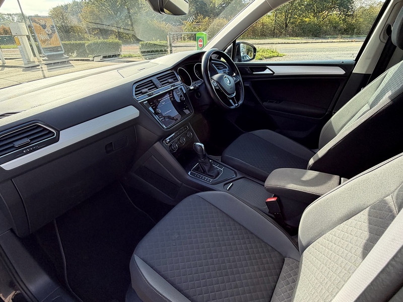 Volkswagen Tiguan 1.5 TSI EVO Match SUV 5dr Petrol DSG Euro 6 (s/s) (150 ps) - U10004591