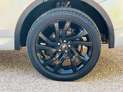 Land Rover Discovery Sport 2.0 TD4 HSE Dynamic Lux SUV 5dr Diesel Auto 4WD Euro 6 (s/s) (180 ps) - U10004593
