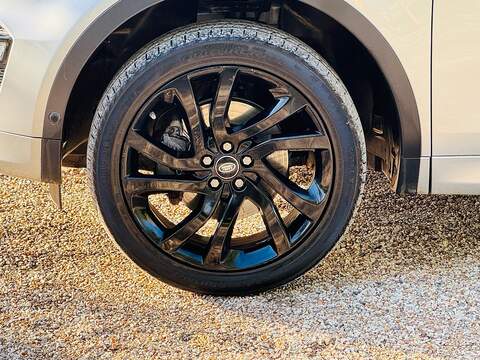 Land Rover Discovery Sport 2.0 TD4 HSE Dynamic Lux SUV 5dr Diesel Auto 4WD Euro 6 (s/s) (180 ps) - U10004593