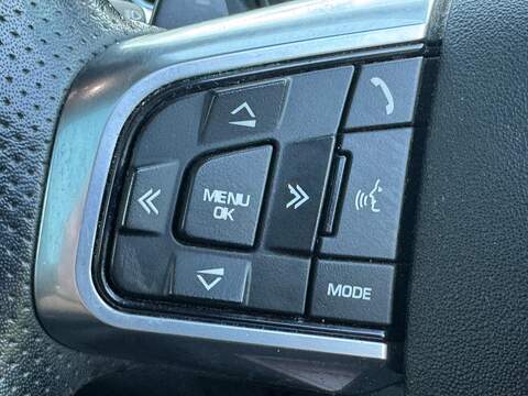Land Rover Discovery Sport 2.0 TD4 HSE Dynamic Lux SUV 5dr Diesel Auto 4WD Euro 6 (s/s) (180 ps) - U10004593