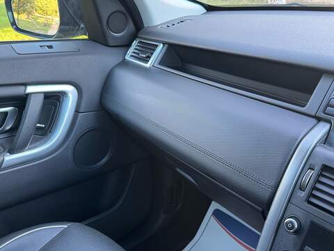 Land Rover Discovery Sport 2.0 TD4 HSE Dynamic Lux SUV 5dr Diesel Auto 4WD Euro 6 (s/s) (180 ps) - U10004593