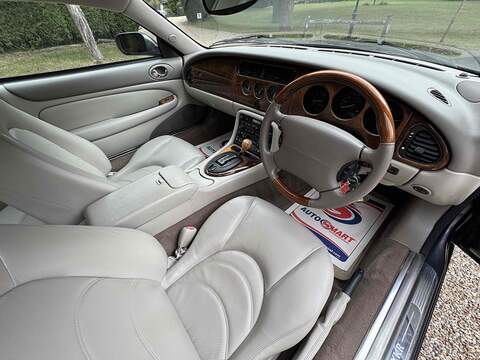 Jaguar/Daimler xkr xkr Xkr 4.0 2dr Sports Automatic Petrol - U11180