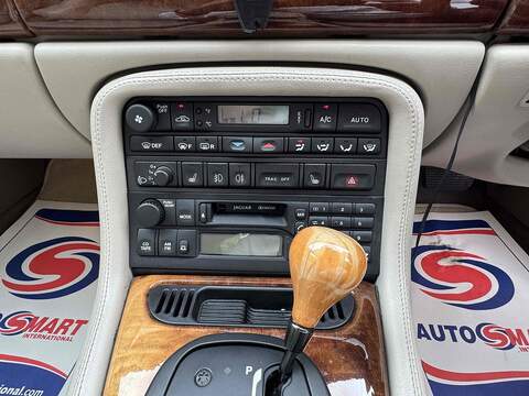 Jaguar/Daimler xkr xkr Xkr 4.0 2dr Sports Automatic Petrol - U11180