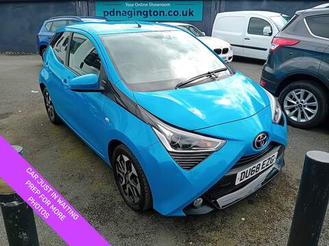 Toyota AYGO Vauxhall Corsa i SRi VX Line Hatchback 1.4 Manual Petrol