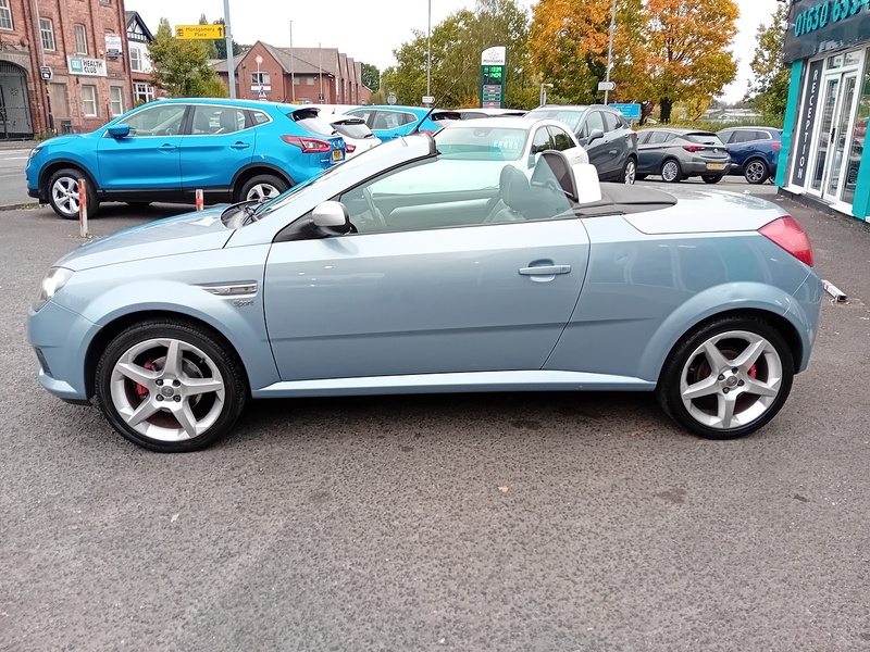 Vauxhall Tigra 1.8i Sport Convertible 2dr Petrol Manual (185 g/km, 123 bhp) - U1765