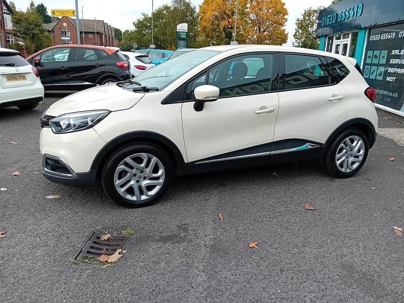 Renault Captur 1.5 dCi ENERGY Dynamique MediaNav SUV 5dr Diesel Manual Euro 5 (s/s) (90 ps) - U1766