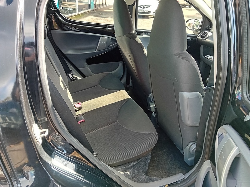 Citroen C1 1.0i Rhythm Hatchback 5dr Petrol Manual Euro 4 (67 ps) - U1773