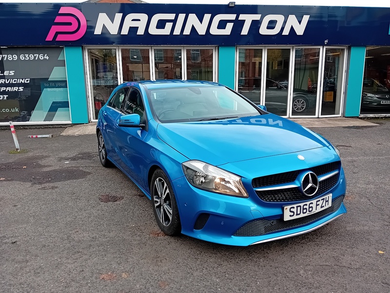 Mercedes-Benz A Class 1.5 A180d SE (Executive) Hatchback 5dr Diesel Manual Euro 6 (s/s) (109 ps) - U1784
