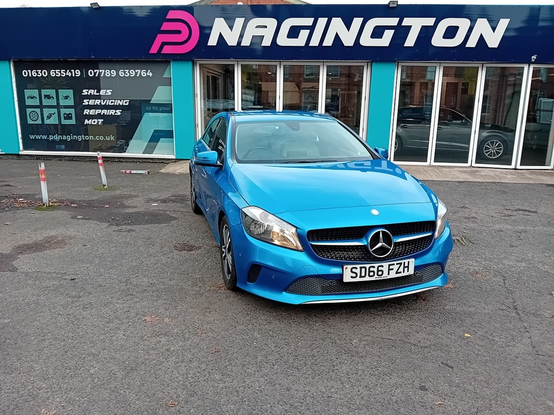 Mercedes-Benz A Class 1.5 A180d SE (Executive) Hatchback 5dr Diesel Manual Euro 6 (s/s) (109 ps) - U1784