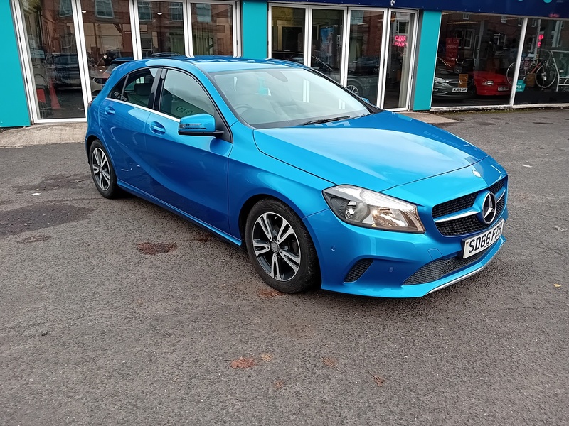 Mercedes-Benz A Class 1.5 A180d SE (Executive) Hatchback 5dr Diesel Manual Euro 6 (s/s) (109 ps) - U1784
