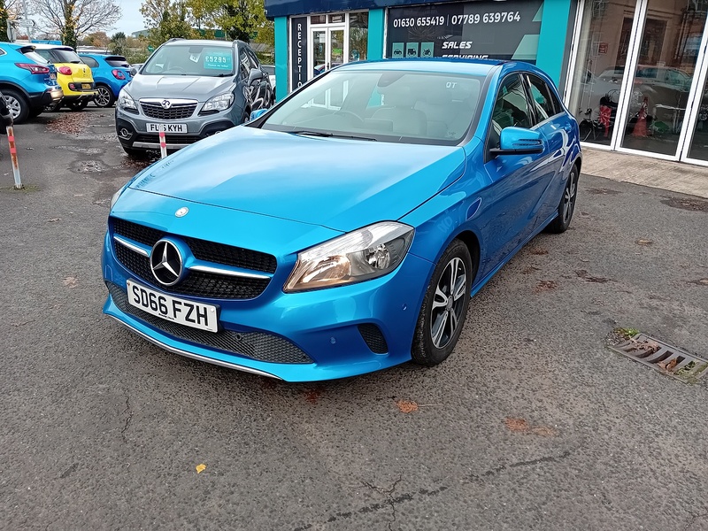 Mercedes-Benz A Class 1.5 A180d SE (Executive) Hatchback 5dr Diesel Manual Euro 6 (s/s) (109 ps) - U1784