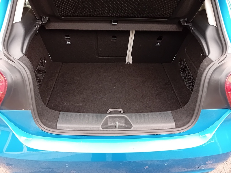 Mercedes-Benz A Class 1.5 A180d SE (Executive) Hatchback 5dr Diesel Manual Euro 6 (s/s) (109 ps) - U1784