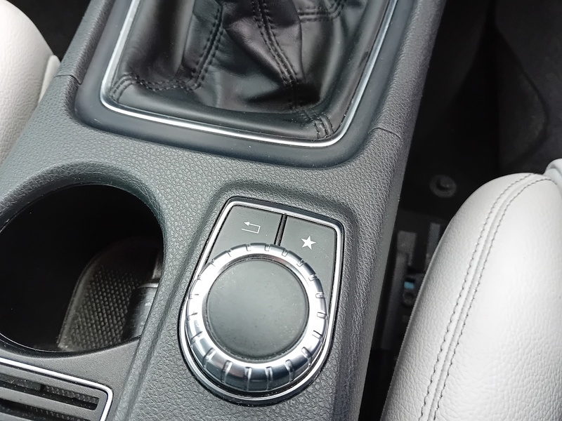 Mercedes-Benz A Class 1.5 A180d SE (Executive) Hatchback 5dr Diesel Manual Euro 6 (s/s) (109 ps) - U1784