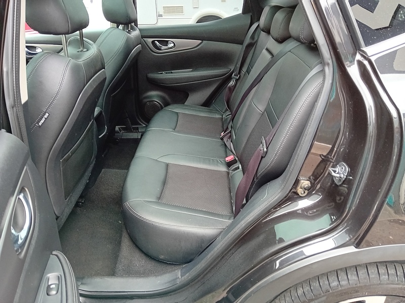 Nissan Qashqai 1.2 DIG-T Tekna SUV 5dr Petrol Manual Euro 6 (s/s) SUV 1.2 Manual Petrol - U1789