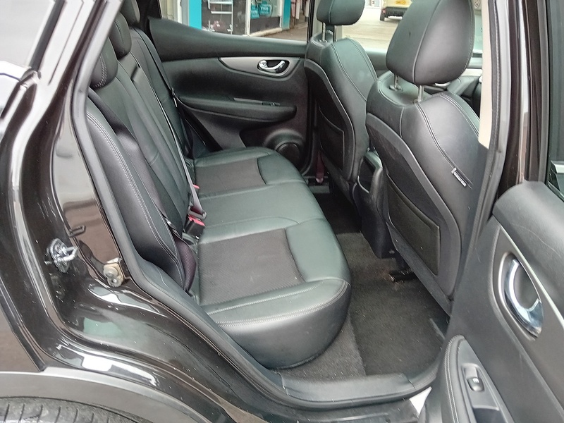 Nissan Qashqai 1.2 DIG-T Tekna SUV 5dr Petrol Manual Euro 6 (s/s) SUV 1.2 Manual Petrol - U1789