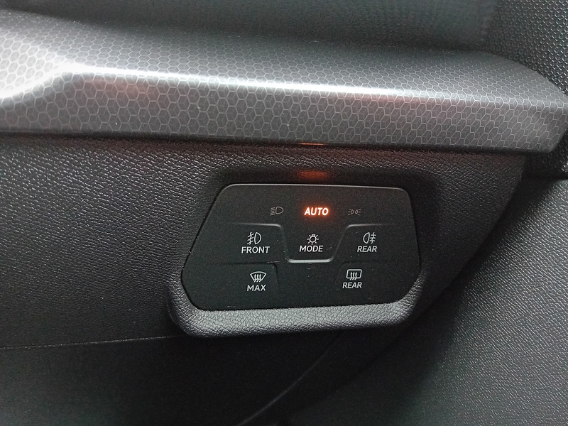 SEAT Leon 1.5 TSI EVO SE Dynamic Hatchback 5dr Petrol Manual Euro 6 (s/s) (130 ps) - U1794