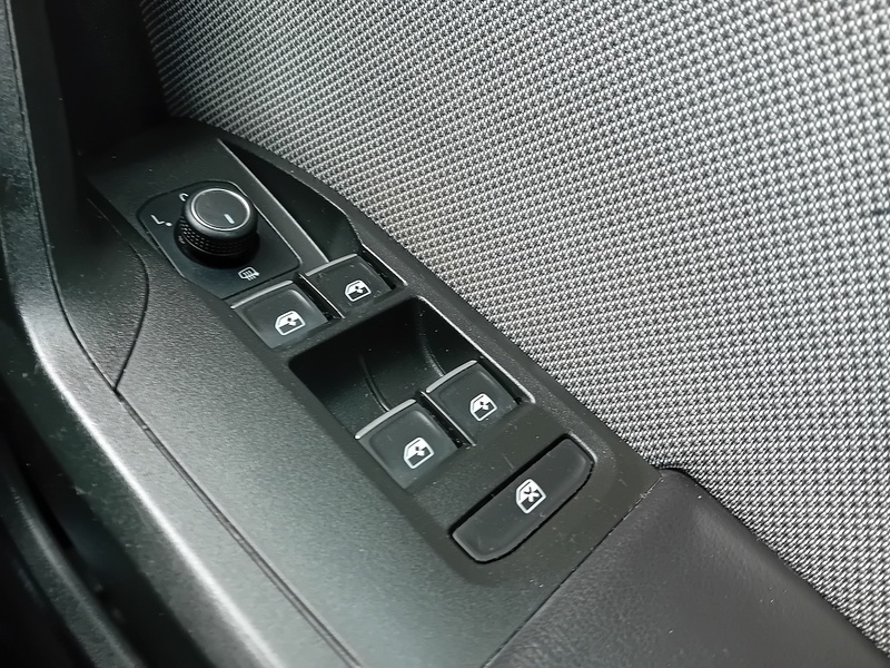 SEAT Leon 1.5 TSI EVO SE Dynamic Hatchback 5dr Petrol Manual Euro 6 (s/s) (130 ps) - U1794