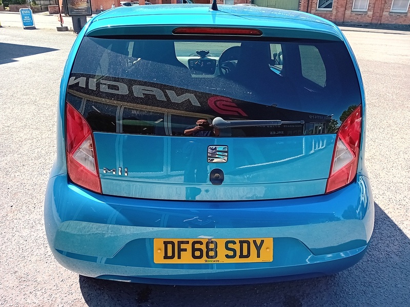 SEAT Mii 1.0 12v GPF Design Mii Hatchback 5dr Petrol Manual Hatchback 1.0 Manual Petrol - U1797