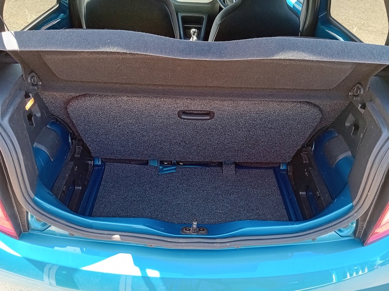 SEAT Mii 1.0 12v GPF Design Mii Hatchback 5dr Petrol Manual Hatchback 1.0 Manual Petrol - U1797