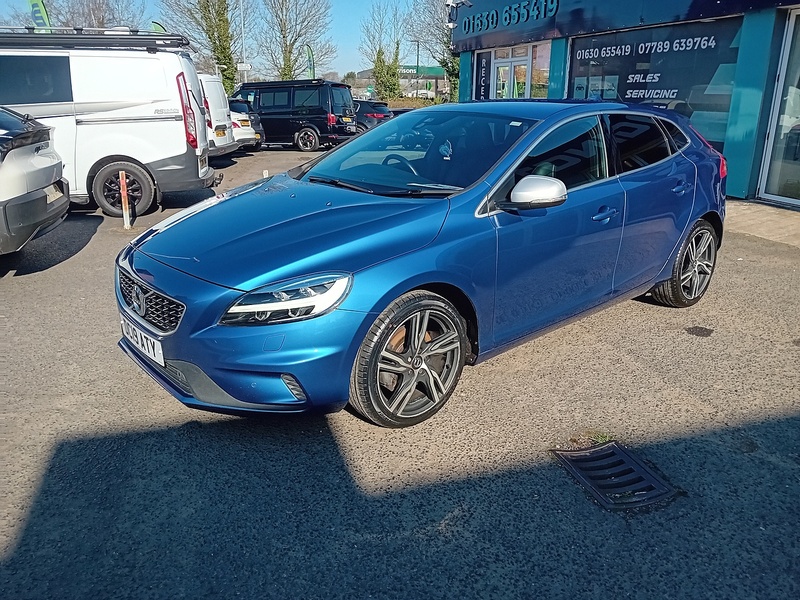 Volvo V40 2.0 T2 R-Design Edition Hatchback 5dr Petrol Manual Euro 6 (s/s) (122 ps) - U1803