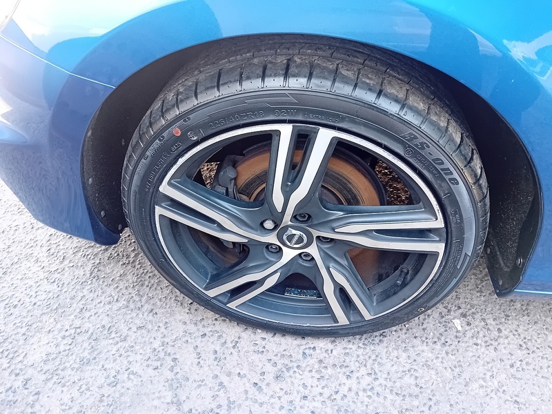 Volvo V40 2.0 T2 R-Design Edition Hatchback 5dr Petrol Manual Euro 6 (s/s) (122 ps) - U1803