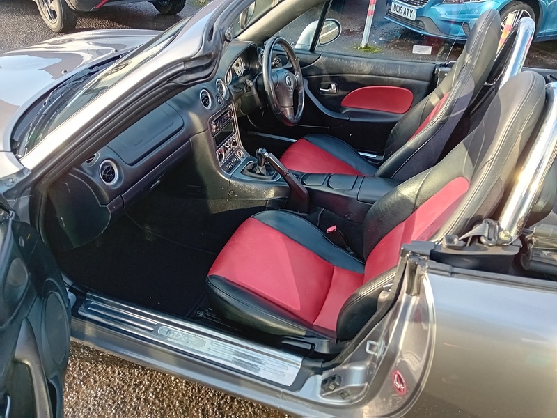 Mazda MX-5 Euphonic Limited Edition - U1805