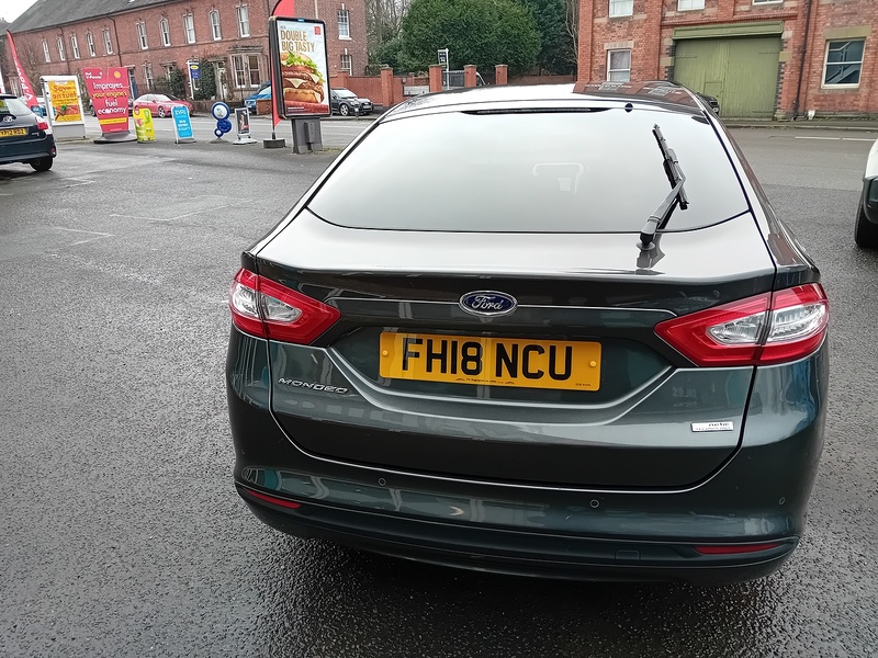 Ford Mondeo 1.5 TDCi ECOnetic Zetec Hatchback 5dr Diesel Manual Euro 6 (s/s) (120 ps) - U1808