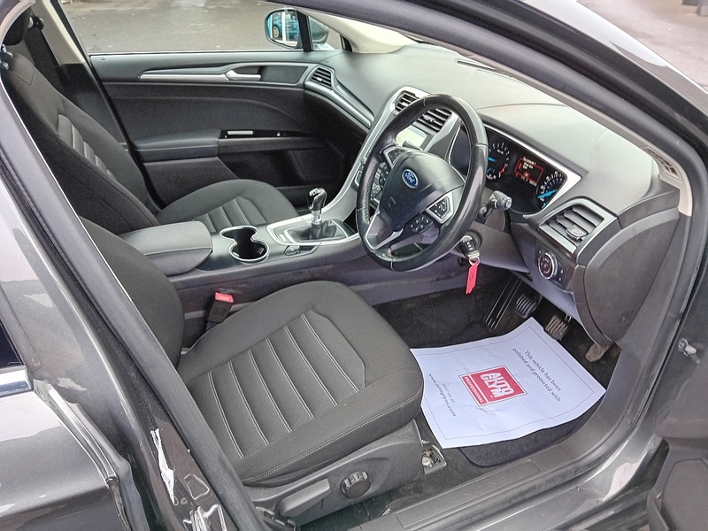 Ford Mondeo 1.5 TDCi ECOnetic Zetec Hatchback 5dr Diesel Manual Euro 6 (s/s) (120 ps) - U1808